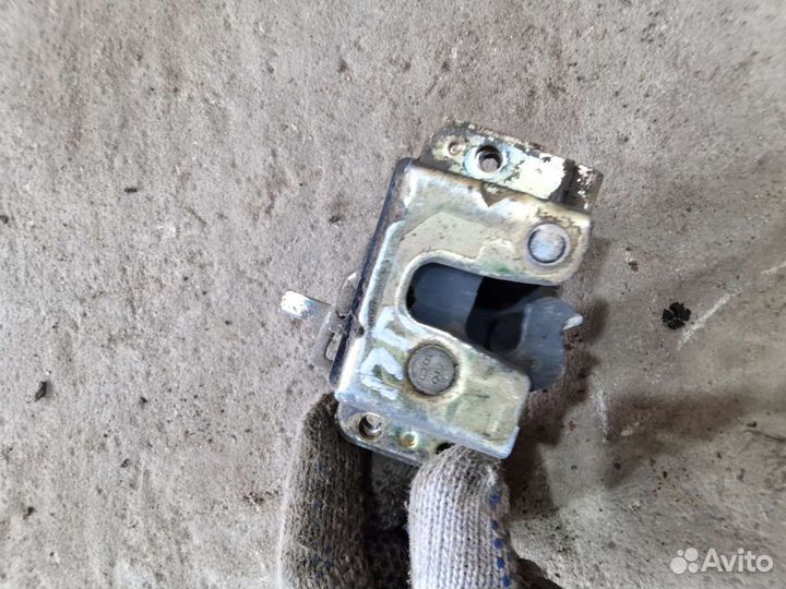 Замок двери задний правый daewoo nexia n100