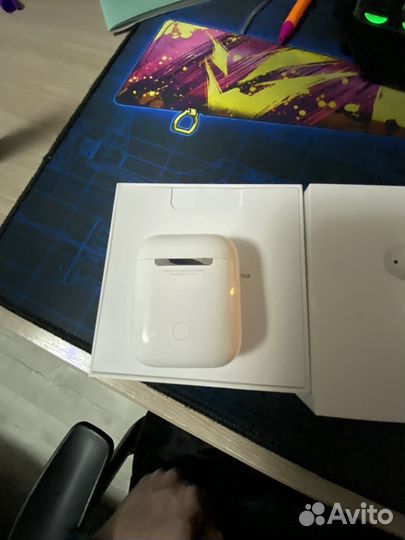 Беспроводные наушники apple airpods