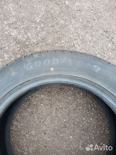 Goodyear EfficientGrip Performance 215/55 R17
