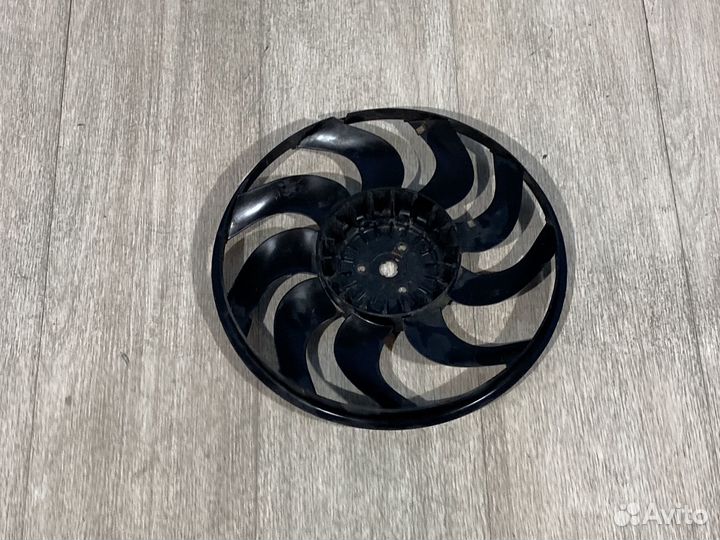 Корпус мотора вентилятора Renault Sandero BS12