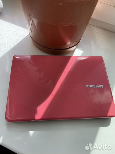 Samsung nc 110 Нетбук