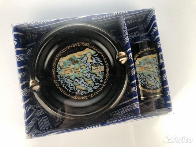 Сувенирная пепельница и стопка