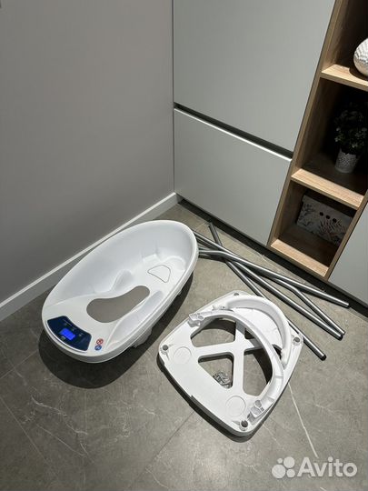 Ванночка для купания с подставкой