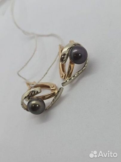 Серьги с синтетическим камнем Золото