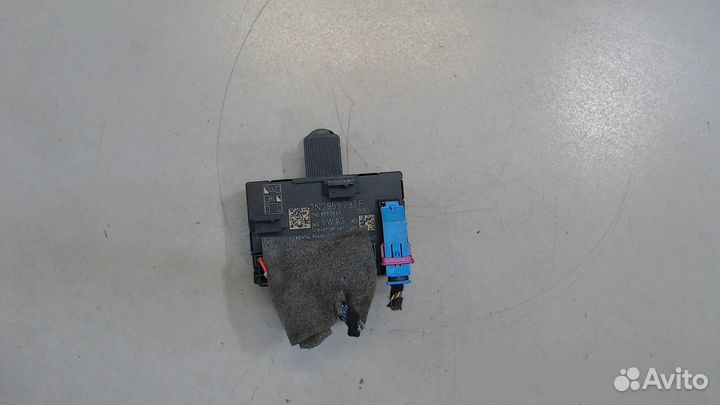 Блок управления дверьми Skoda Yeti, 2014