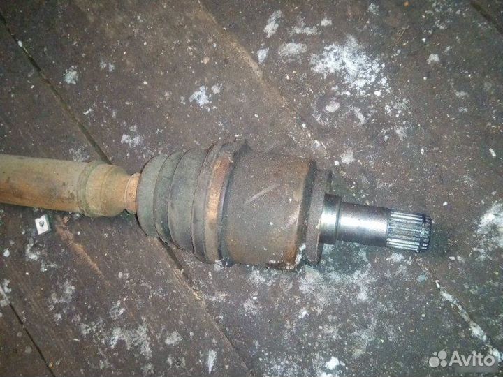 Полуось правый LADA 2110