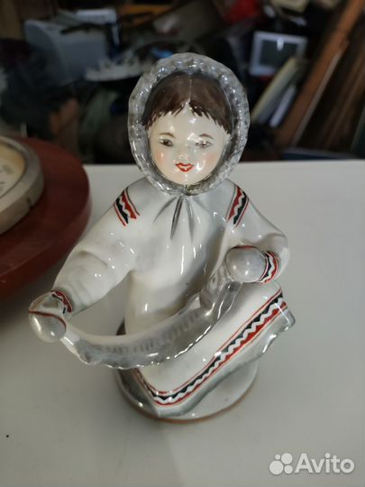 Статуэтка Якутка с Сверюгой лфз