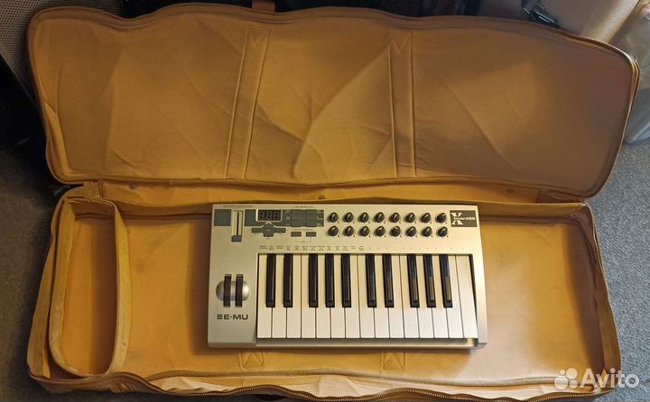 Чехол(кофр) для клавишных инструментов