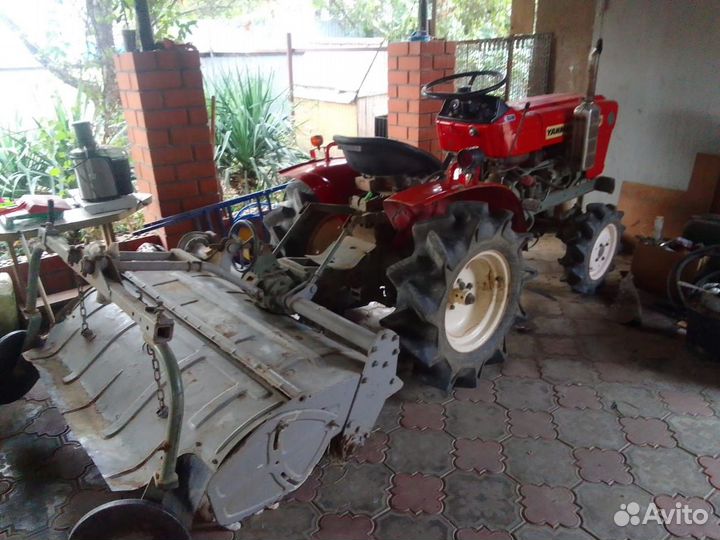 Мини-трактор YANMAR YM1401, 1971