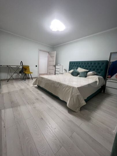 2-к. квартира, 76 м², 2/5 эт.