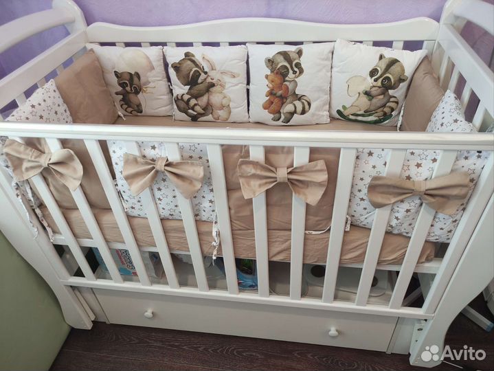 Бортики и постельный набор для детской кровати