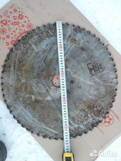 Дисковая пила по дереву