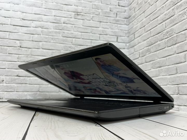 Большой мощный ноутбук Asus 17.3д/Nvidia/гарантия