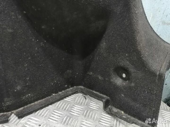 Обшивка багажника правая Chevrolet Cruze Седан