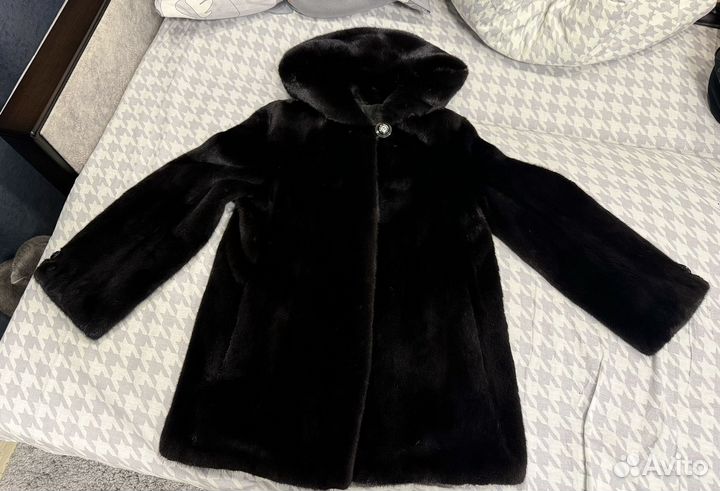 Продам шубу норка р.46-48