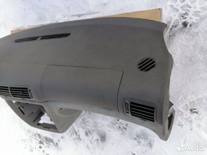 Панель приборов (торпедо ) Volkswagen Passat B5