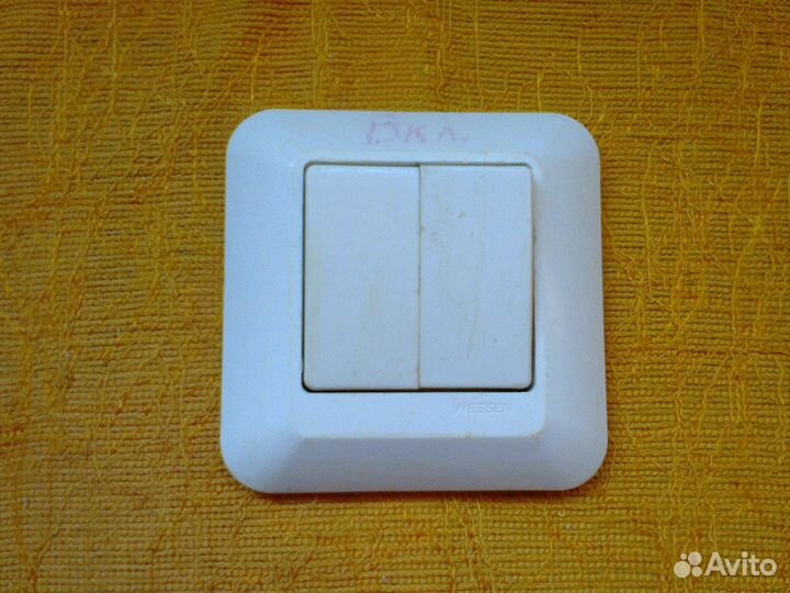 Корпус выключателя с клавишами