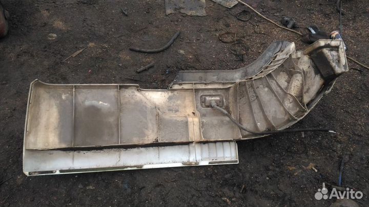 Крыло переднее правое Renault Manager