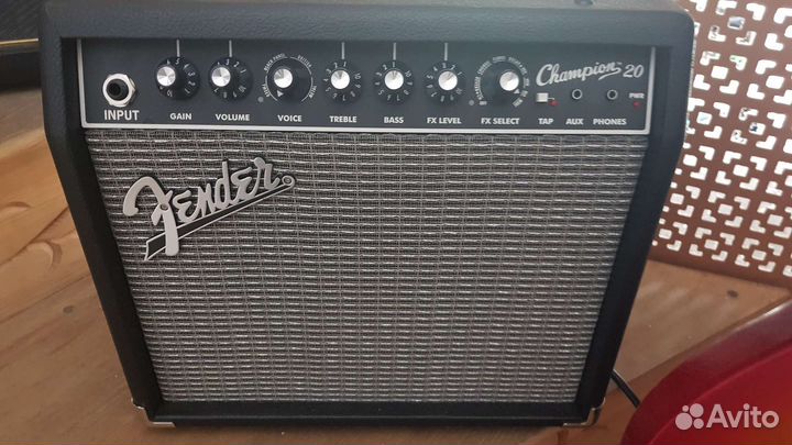 Новый) Fender Champion 20 комбик комбоусилитель