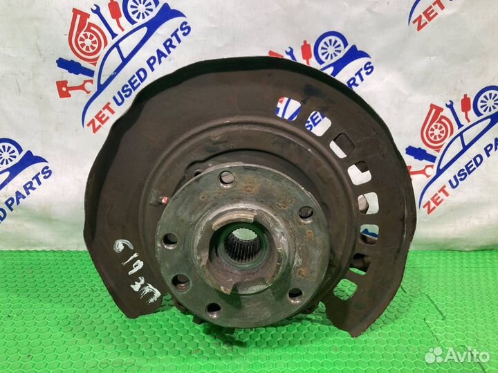 Кулак поворотный задний правый Volkswagen Touareg