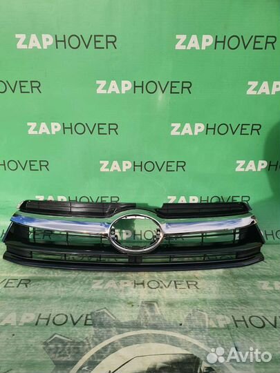 Решетка радиатора оригинал Toyota Highlander 2013