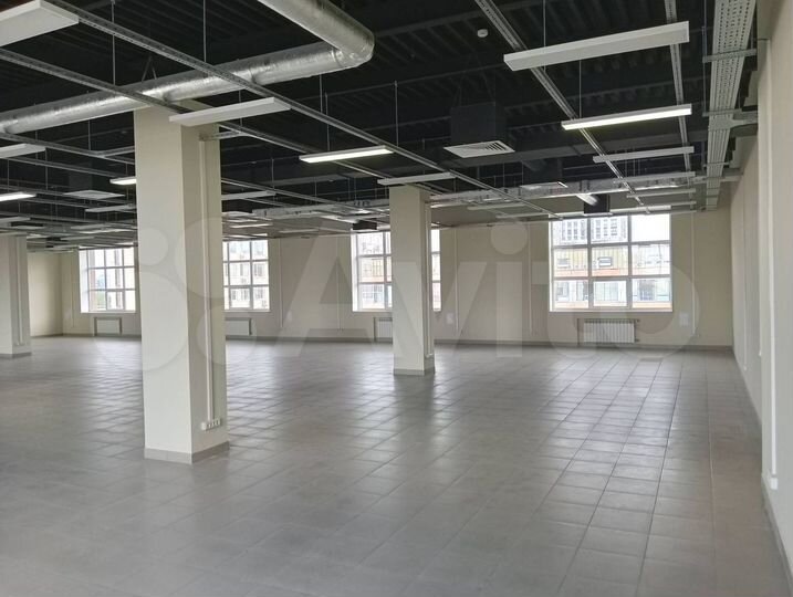 Современный Офис с парковкой, 742.9 м²