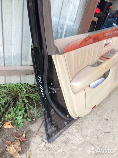 Дверь передняя левая Lexus LS