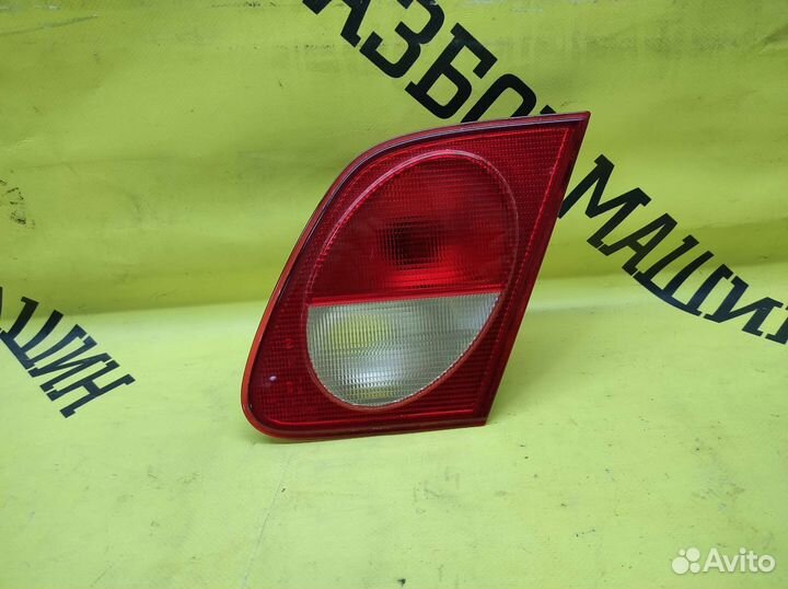 Фонарь задний правый внутренний Mercedes-Benz W210