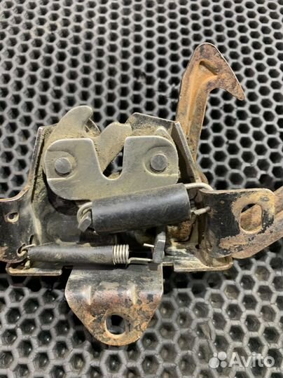 Замок капота Чери Фора A21 Chery Fora