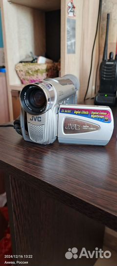 Видеокамера кассетная JVC