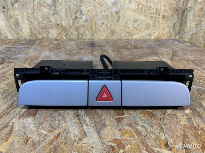 Ящик передней консоли Volkswagen Passat B6