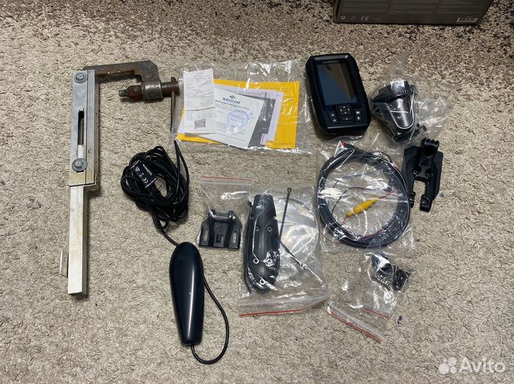 Эхолот Garmin Striker Plus 4CV + GT20 + струбцина