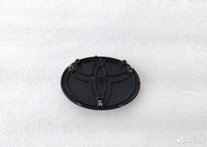 Камри 70 Значок тойота Оригинал новый 2017-2021