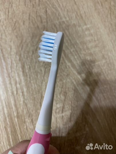 Электрическая звуковая зубная щетка CS-161