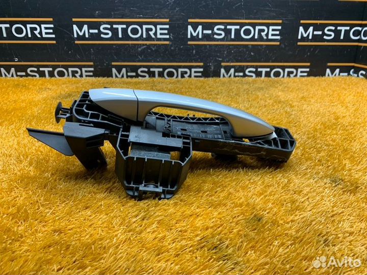 Ручка двери внешняя задняя правая Mercedes-Benz