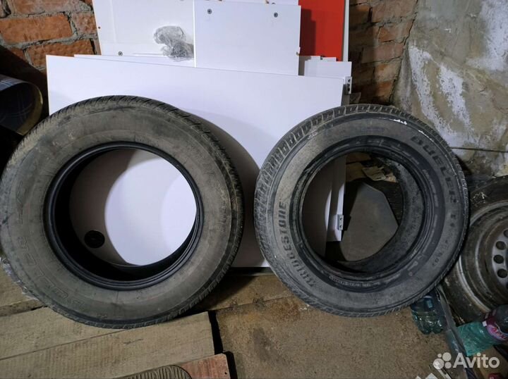 Bridgestone Dueler H/T 687 225/70 R16