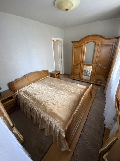 3-к. квартира, 100 м², 2/6 эт.