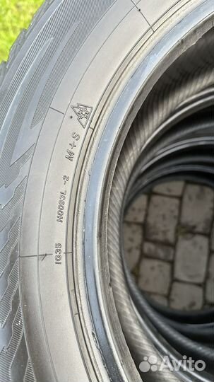 Yokohama Ice Guard Stud IG55 215/60 R17 100T