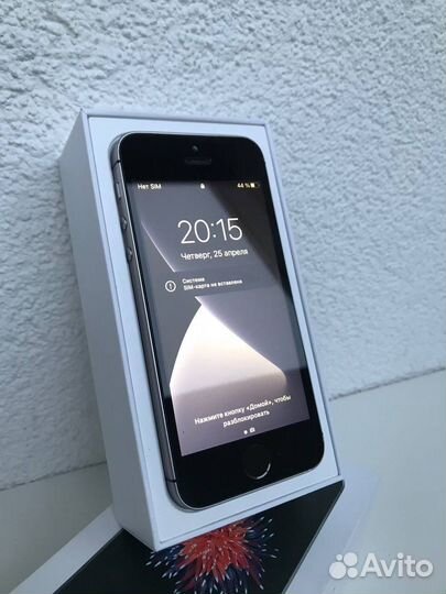 iPhone SE, 128 ГБ