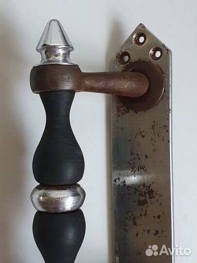 Дверная ручка старинная