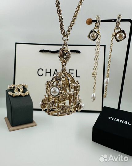 Кулон,серьги,брошь Chanel