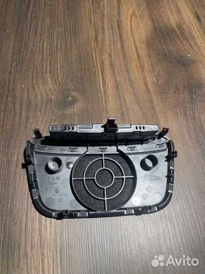 Сетка торпеды Mercedes-Benz Cls-Class C219 273960