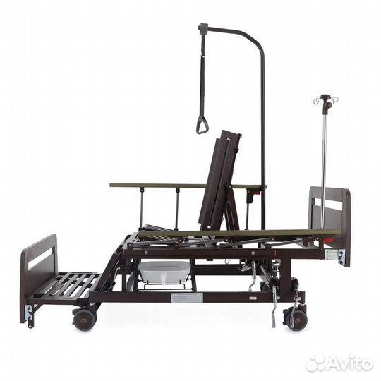 Медицинская кровать для инвалидов