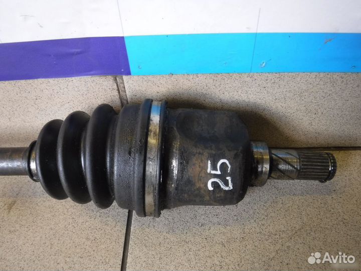 Полуось передняя правая Nissan Almera