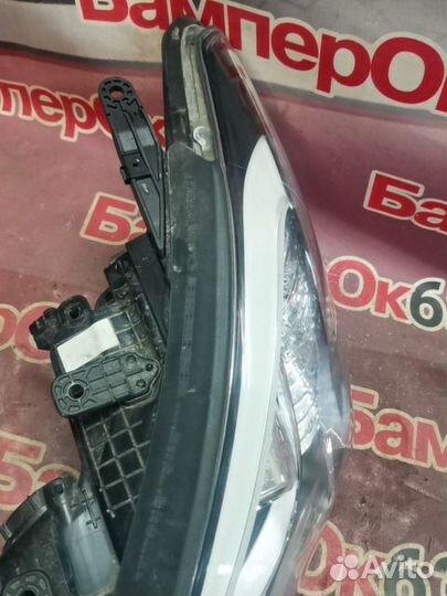 Hyundai Santa Fe 2015 Фара передняя левая (б/у)