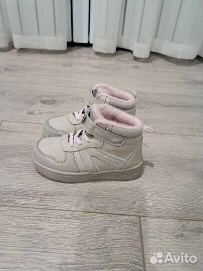 Ботинки демисезонные для девочки 25 размер