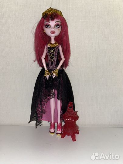 Кукла монстер хай дракулаура