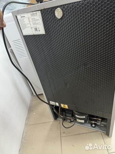 Минихолодильник midea 1080s