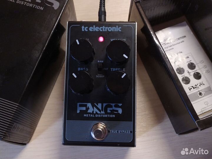 Гитарная педаль TC Electronic fangs