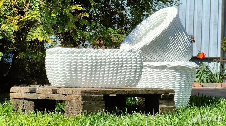 Кашпо и вазоны из экоротанга